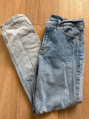 GAP cheeky straight high rise Light Blue Jeans